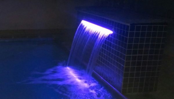 Projecting Sheer Descent 300mm Water Feature (316 grade SS) - Image 7